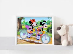 Broderie Diamant <br> Mickey Et Minnie à Vélo -Atelier Broderie Diamant broderie diamant mickey et minnie a velo decor atelier broderie diamant