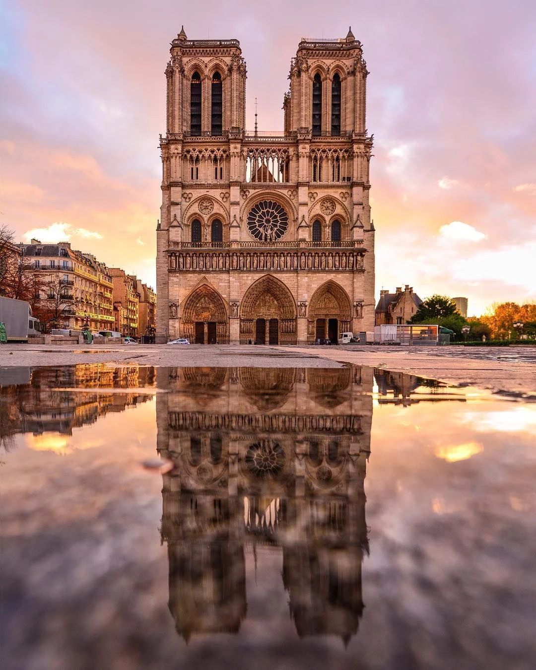 Broderie Diamant <br> Notre Dame 3 Broderie Diamant <br> Notre Dame