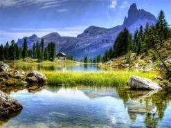 Broderie Diamant <br> Petite Maison Dans La Montagne