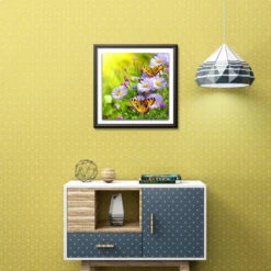 Broderie Diamant Marguerite -Atelier Broderie Diamant smartmockups.com fr mockup poster frame cuHUdf o7